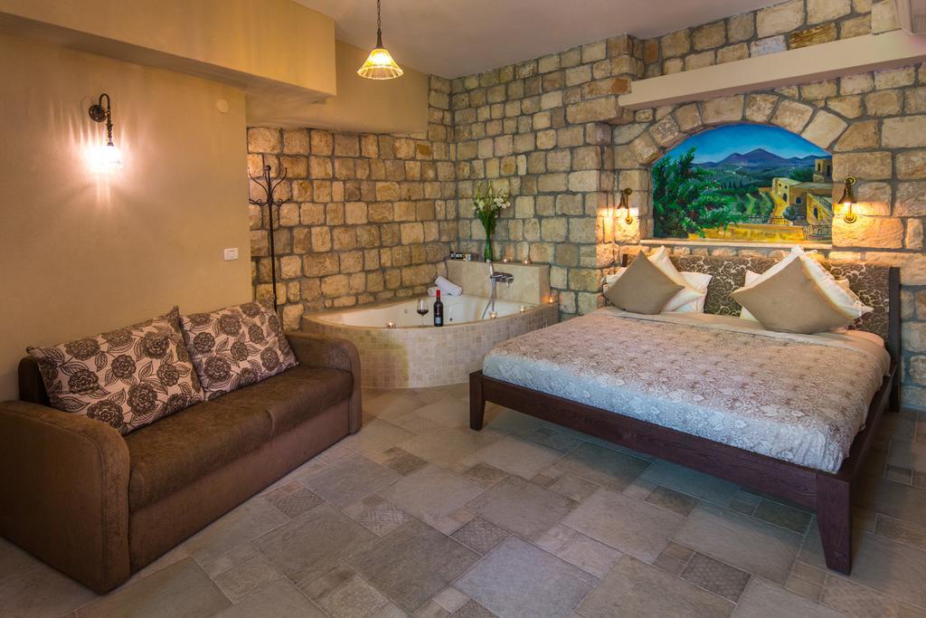 Beit Ha'Omanim Hotel Safad Værelse billede