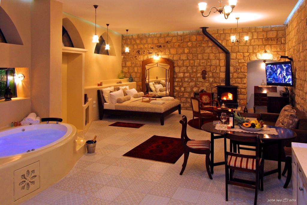 Beit Ha'Omanim Hotel Safad Værelse billede