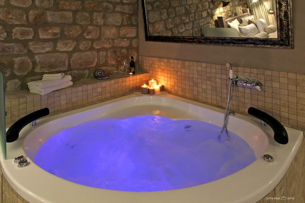Beit Ha'Omanim Hotel Safad Værelse billede